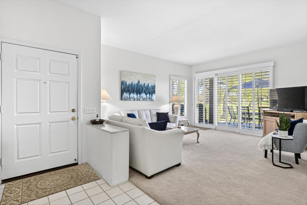 37 Colonial Drive