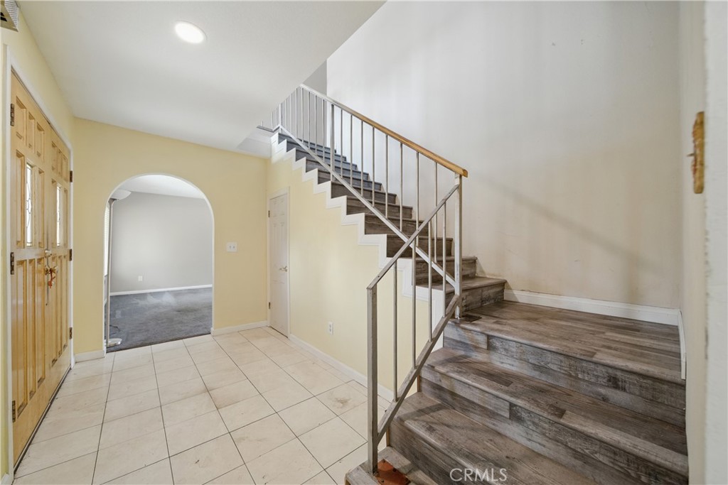 918 Sequoia Court