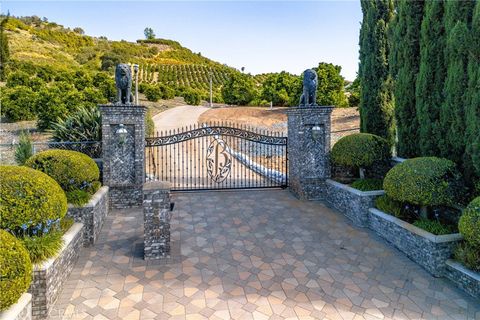 46856 El Prado Temecula CA 92590
