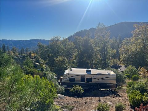 Photo of 11146 Oak St, Cobb, CA 95426 (MLS # LC25250546)