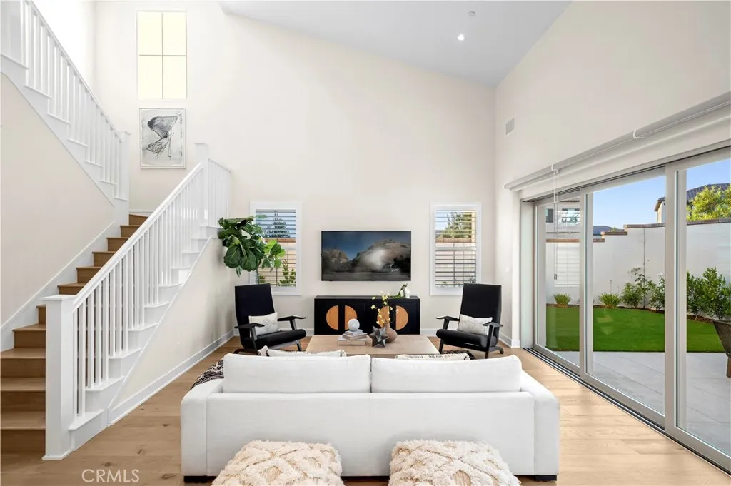 Irvine, California 92618, United States, 4 Bedrooms Bedrooms, ,5 BathroomsBathrooms,Residential,Active,171385