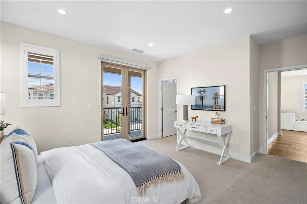 Irvine, California 92618, United States, 4 Bedrooms Bedrooms, ,5 BathroomsBathrooms,Residential,Active,171385