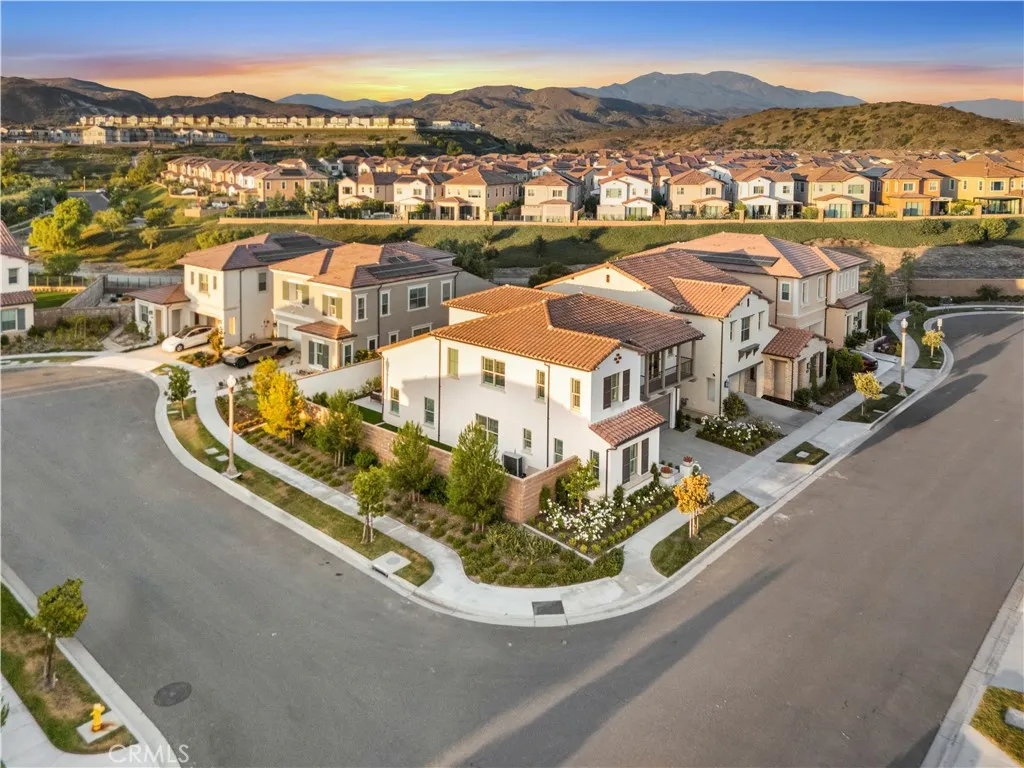 Irvine, California 92618, United States, 4 Bedrooms Bedrooms, ,5 BathroomsBathrooms,Residential,Active,171385