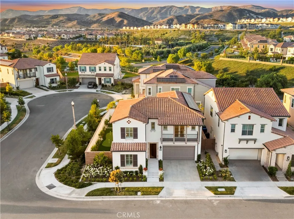 Irvine, California 92618, United States, 4 Bedrooms Bedrooms, ,5 BathroomsBathrooms,Residential,Active,171385