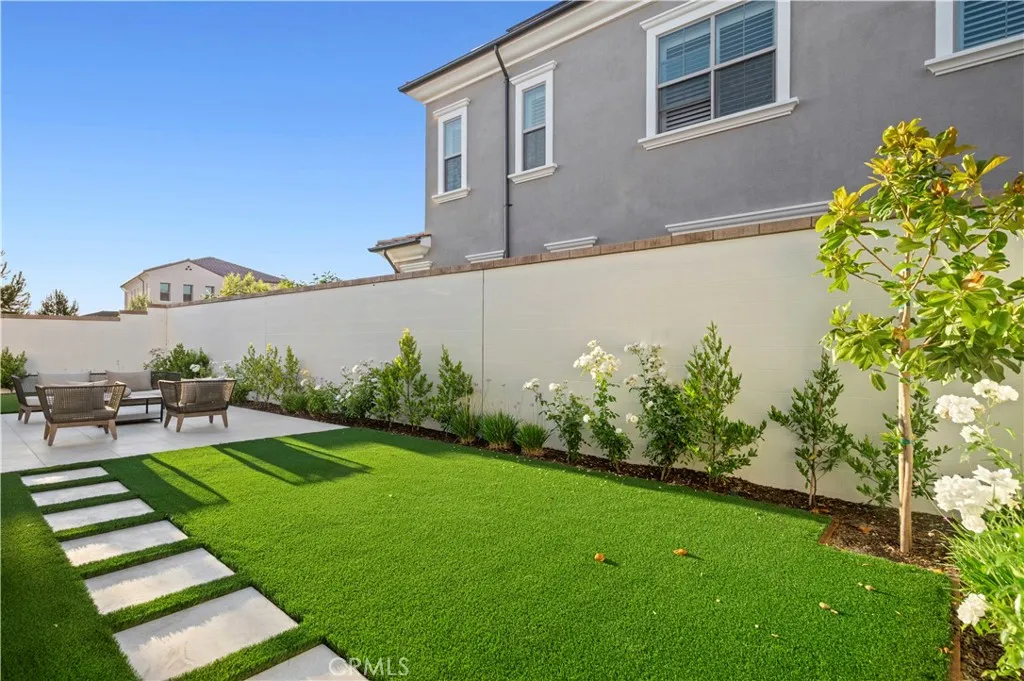 Irvine, California 92618, United States, 4 Bedrooms Bedrooms, ,5 BathroomsBathrooms,Residential,Active,171385