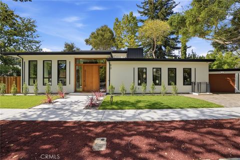 Photo of 90 Crescent DR, Palo Alto, CA 94301 (MLS # OC26098790)
