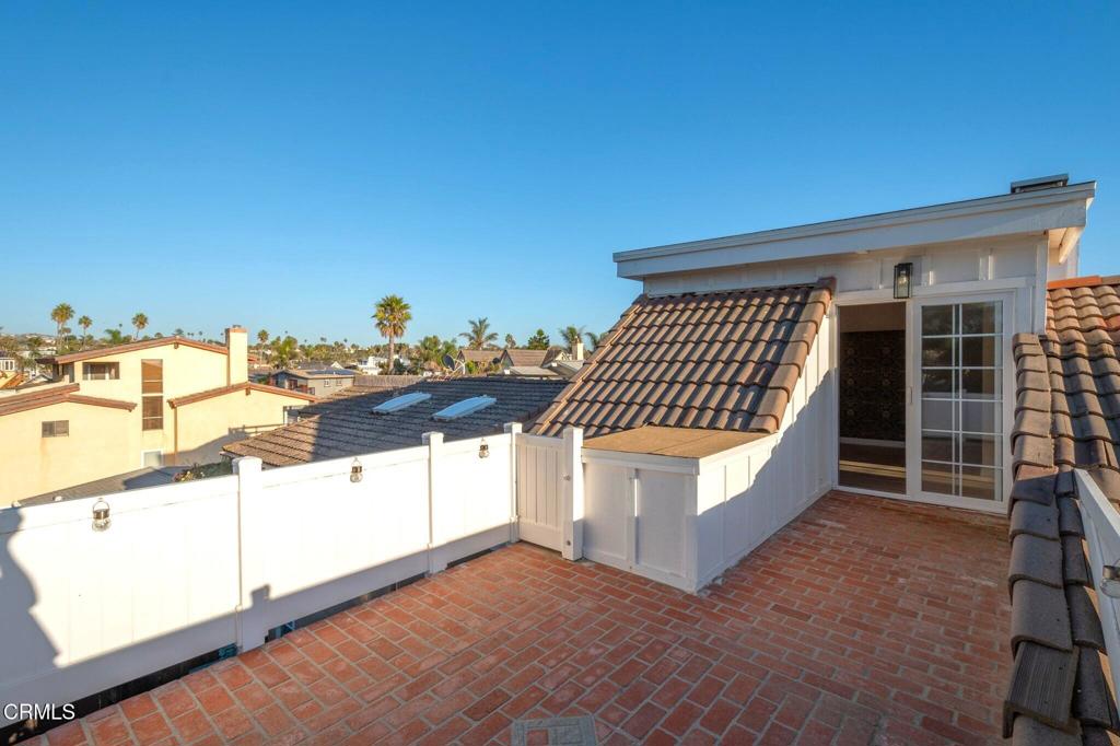 Pierpont/Ocean Front - 0276 - Residential