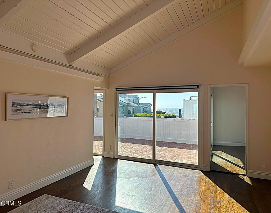 Pierpont/Ocean Front - 0276 - Residential