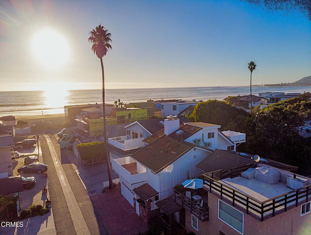 Pierpont/Ocean Front - 0276 - Residential