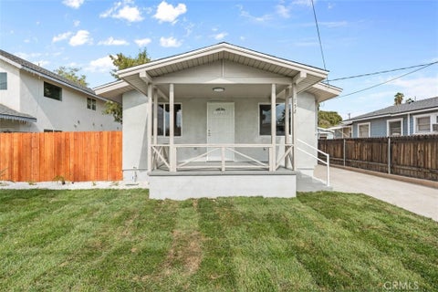Photo of 152 E Olive ST, San Bernardino, CA 92410 (MLS # IV26233769)