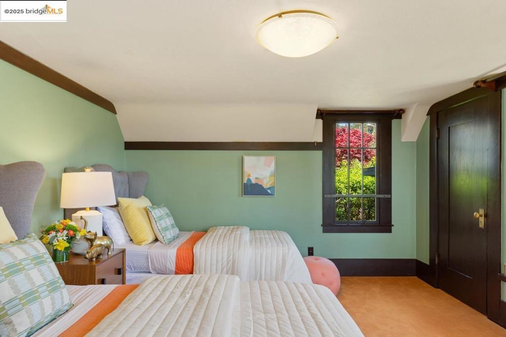 BERKELEY HILLS - Residential