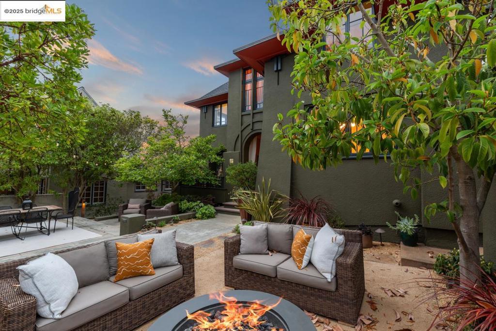 BERKELEY HILLS - Residential