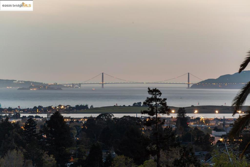 BERKELEY HILLS - Residential