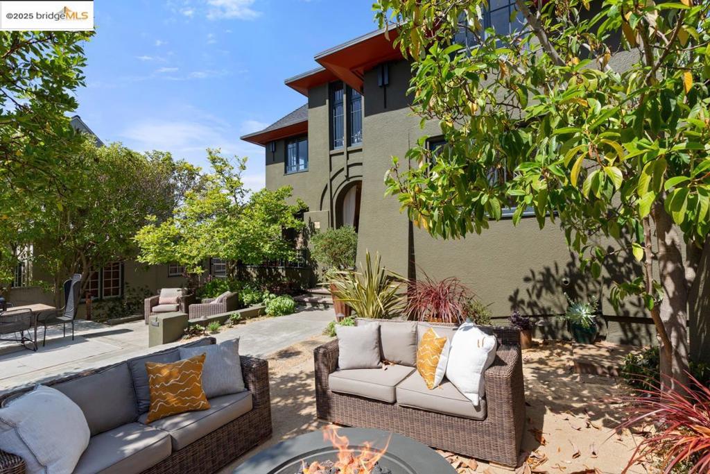 BERKELEY HILLS - Residential