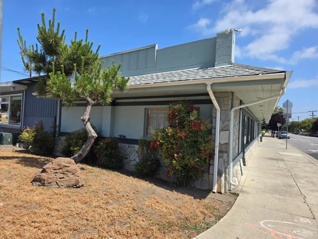 Photo of 511 511 511 Borregas Avenue, Sunnyvale, CA 94085 (MLS # ML82027707)