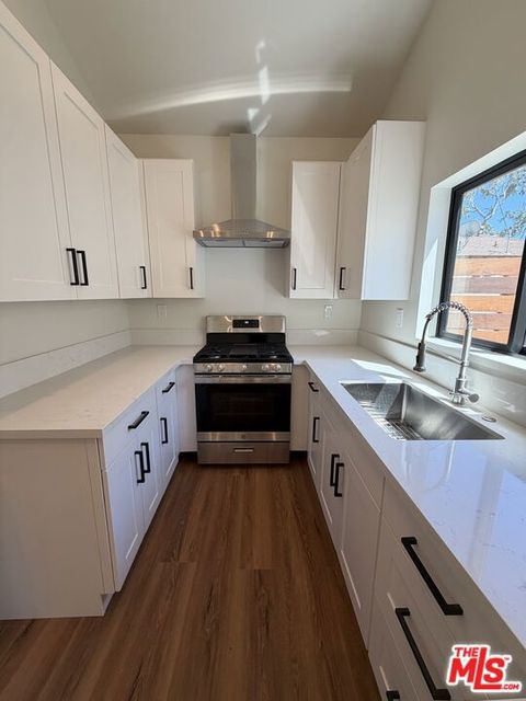 Photo of 2715 W 95th Street, Inglewood, CA 90305 (MLS # 26738471)