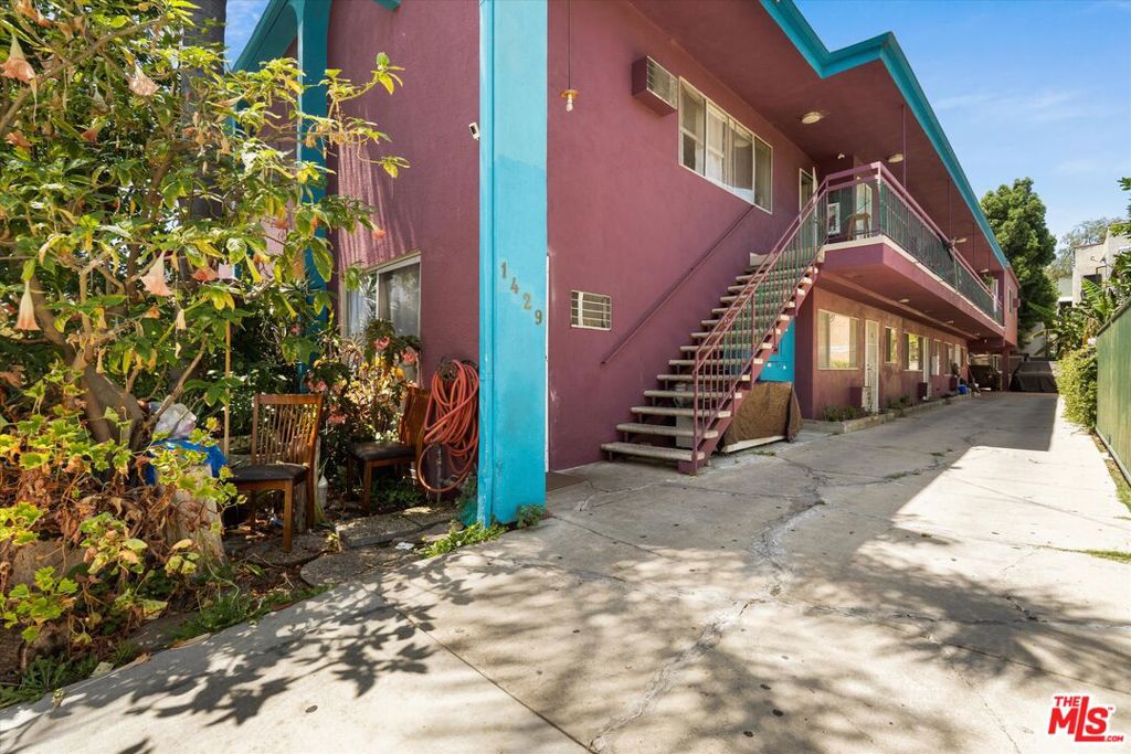 1429 Bates Avenue