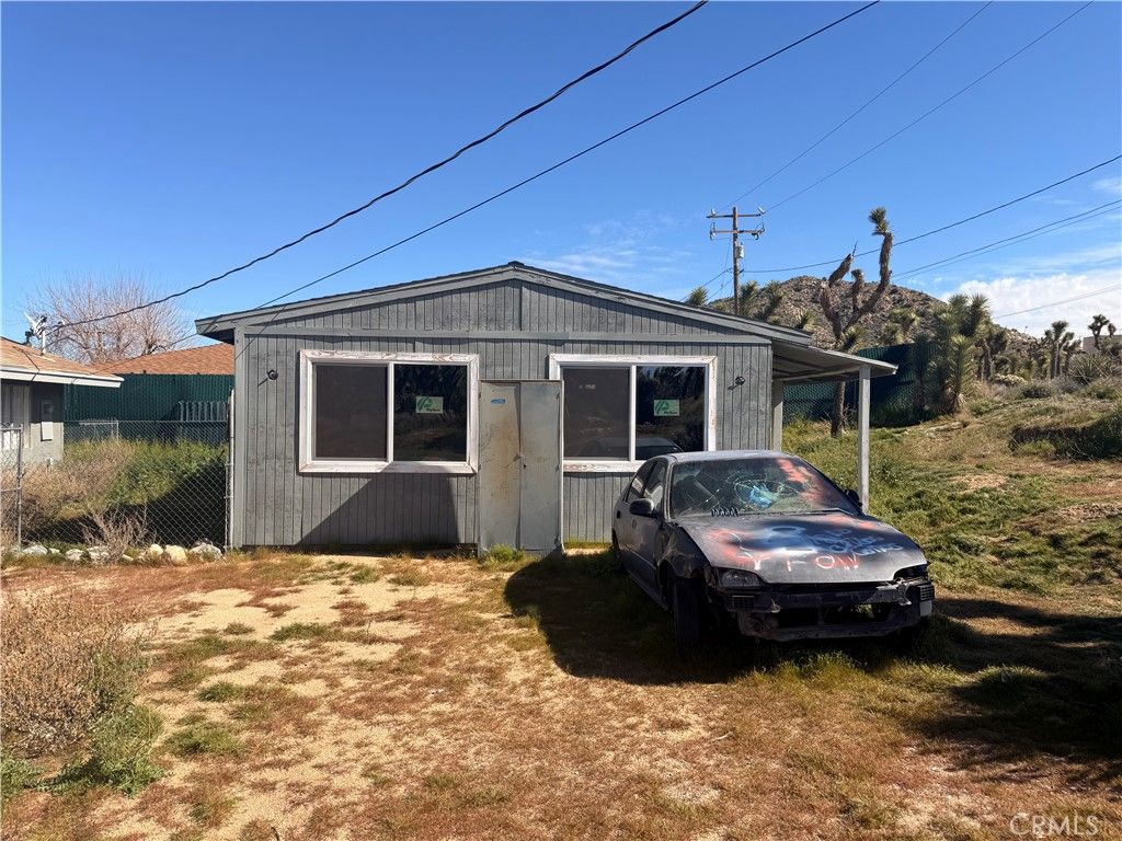 Photo of 55519 Iona Ln, Yucca Valley, CA 92284 (MLS # OC26037533)