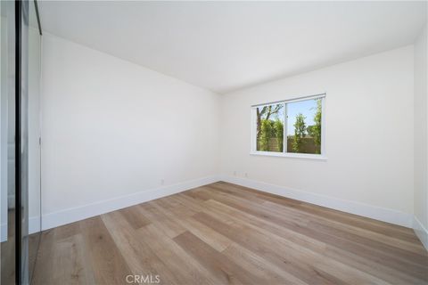 Tiny photo for 672 Garland Court, Thousand Oaks, CA 91360 (MLS # SR26117391)