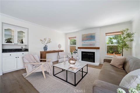 Tiny photo for 672 Garland Court, Thousand Oaks, CA 91360 (MLS # SR26117391)