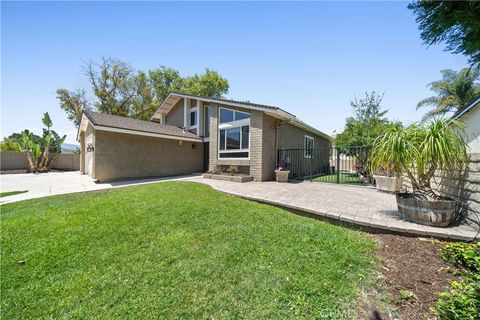 Tiny photo for 672 Garland Court, Thousand Oaks, CA 91360 (MLS # SR26117391)