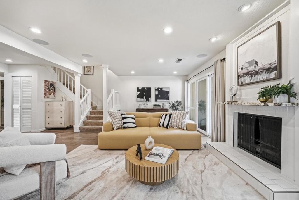 19124 Vineyard Lane