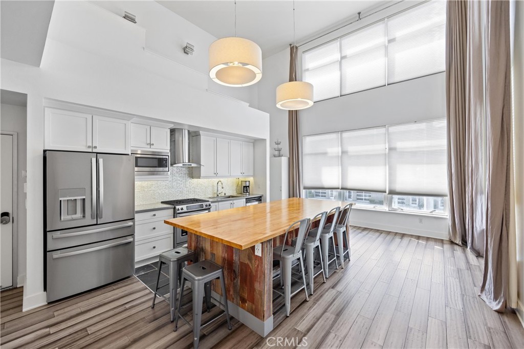 919 E Santa Ana Boulevard