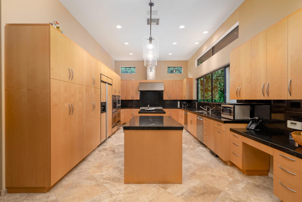 Rancho Clancy Estate - Residential