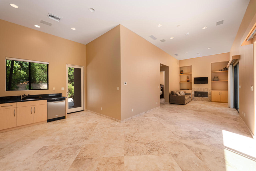 Rancho Clancy Estate - Residential