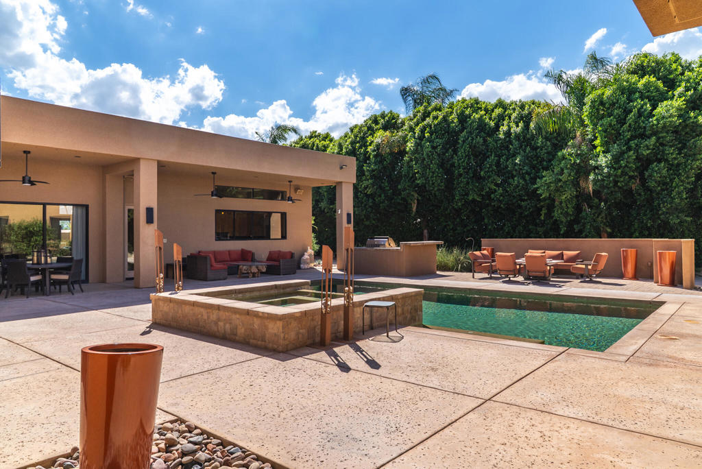 Rancho Clancy Estate - Residential