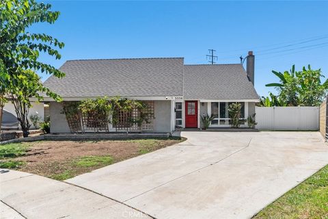 Photo of 3338 E Radcliffe AVE, Anaheim, CA 92806 (MLS # PW26154884)