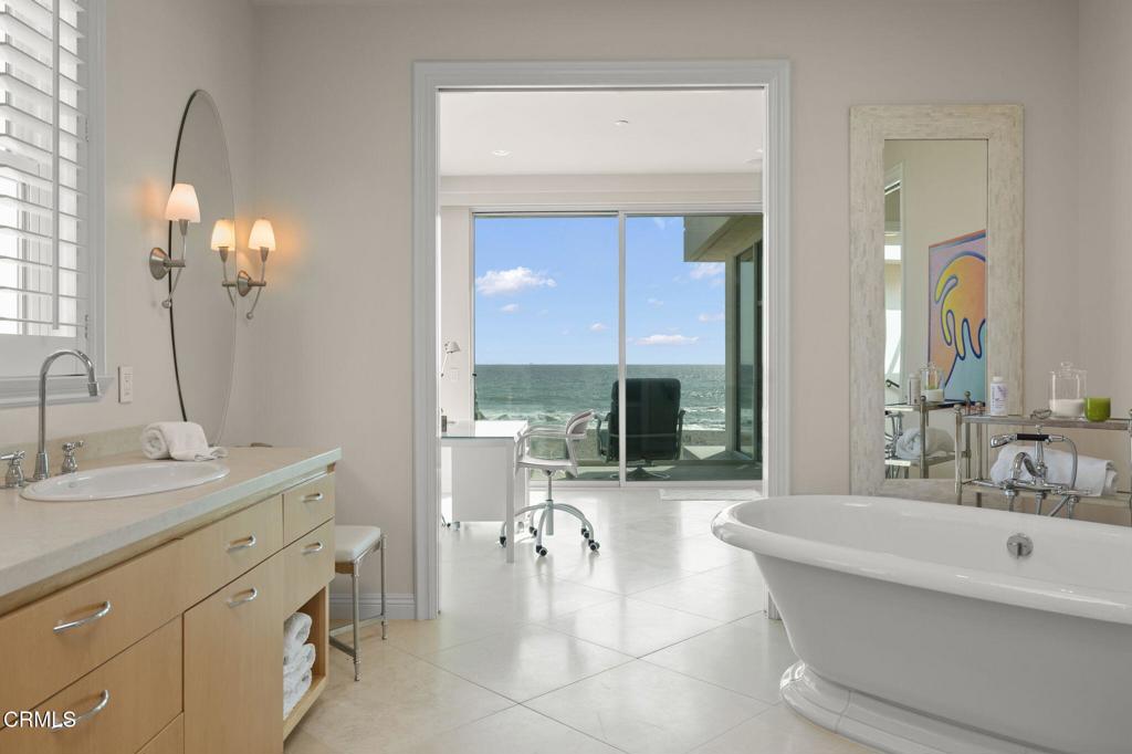 Oxnard Shores 01 - 127701 - Residential