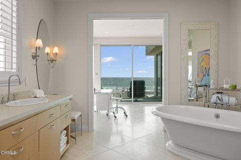 Tiny photo for 1135 Capri Way, Oxnard, CA 93035 (MLS # V1-33422)