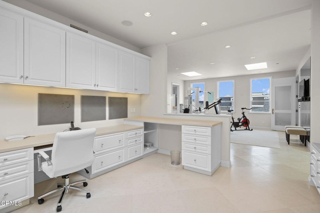 Oxnard Shores 01 - 127701 - Residential