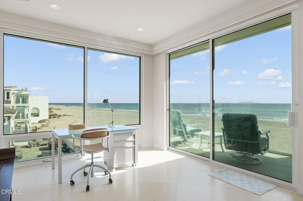 Oxnard Shores 01 - 127701 - Residential