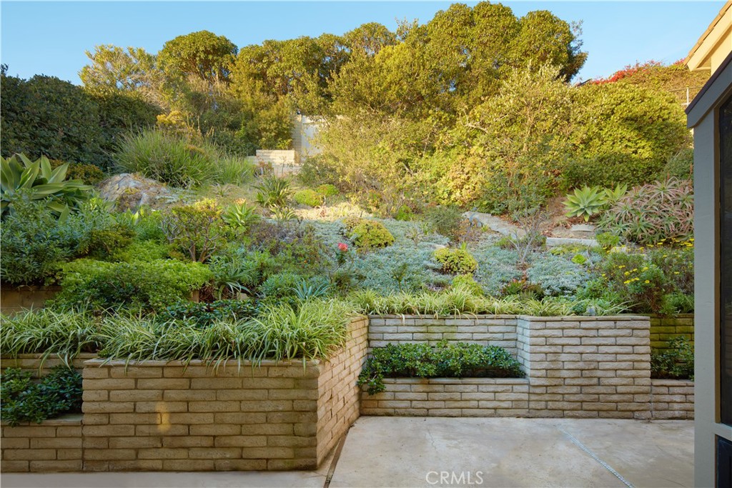 Corona del Mar South of PCH (CDMS) - Residential