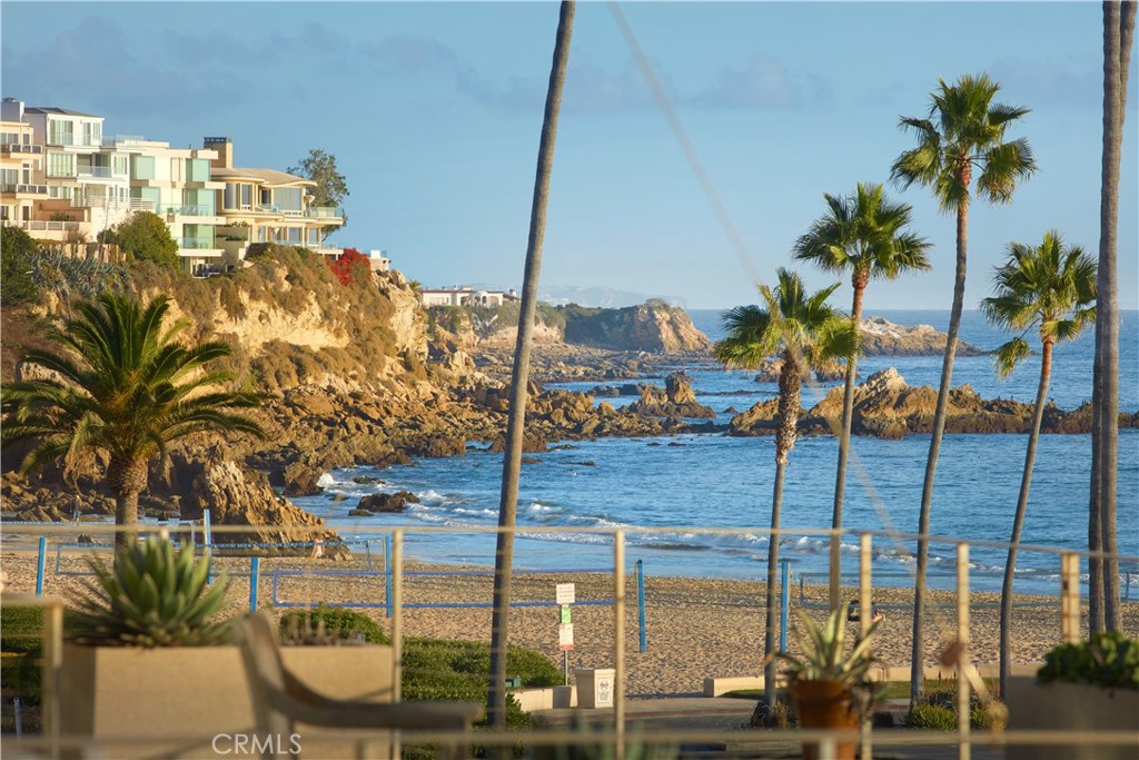 Corona del Mar South of PCH (CDMS) - Residential