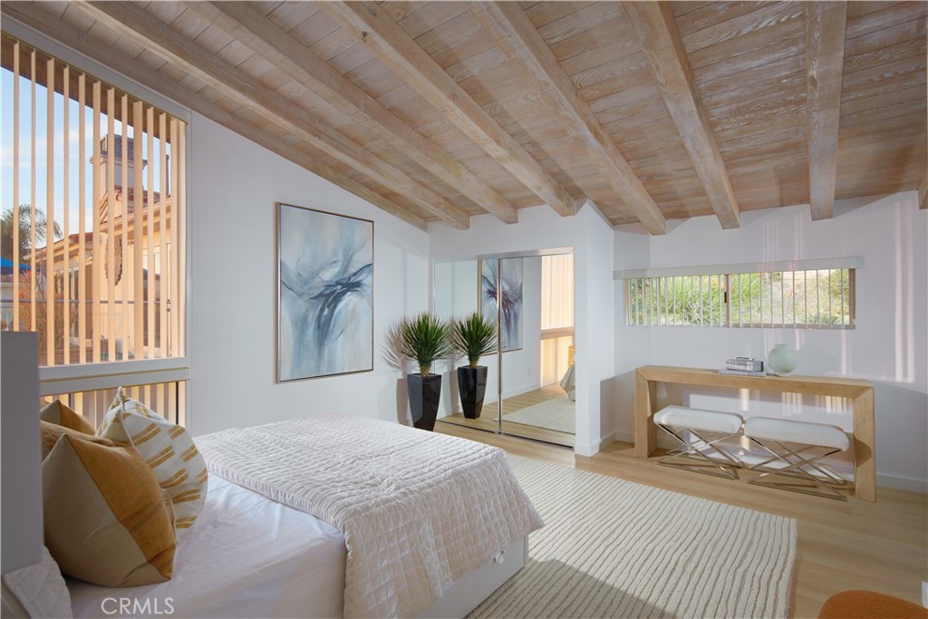 Corona del Mar South of PCH (CDMS) - Residential