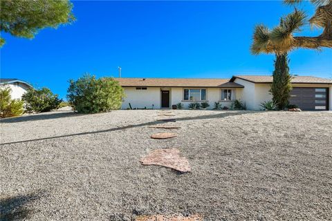 Photo of 73973 Playa Vista Dr, 29 Palms, CA 92277 (MLS # SW25242589)
