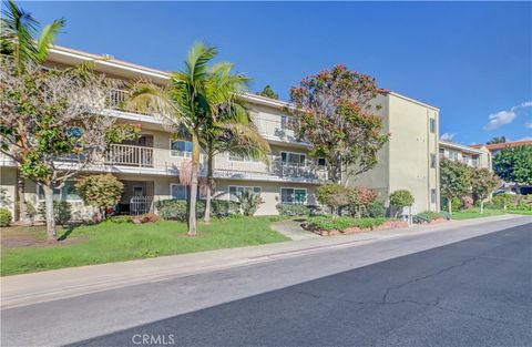 Photo of 5369 Algarrobo #3D, Laguna Woods, CA 92637 (MLS # OC26112182)