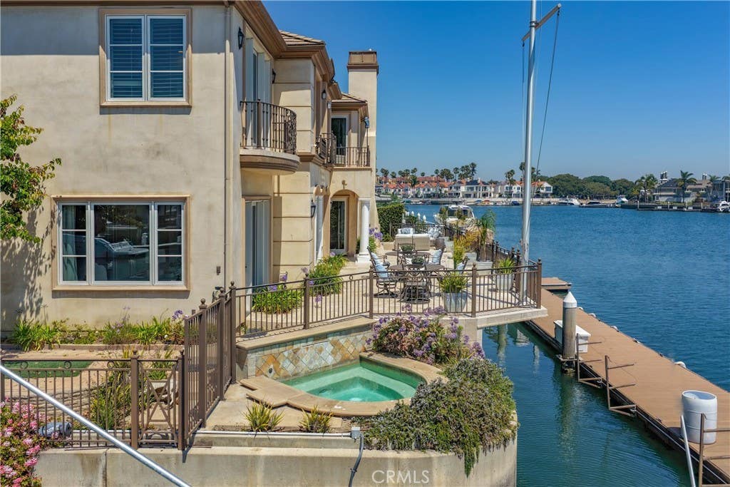 Photo of 3352 Bounty Cir, Huntington Beach, CA 92649 (MLS # OC26094264)
