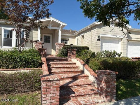 Photo of 1091 Via Rafael, Newbury Park, CA 91320 (MLS # 226004532)