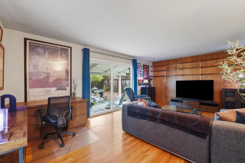 18762 Casa Blanca Lane