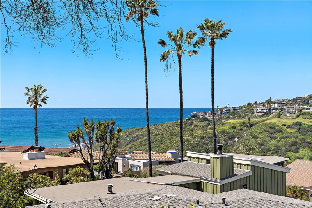 2120 Temple Hills Drive LOWER