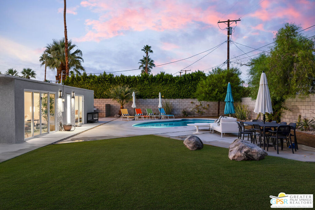 Racquet Club East - Residential