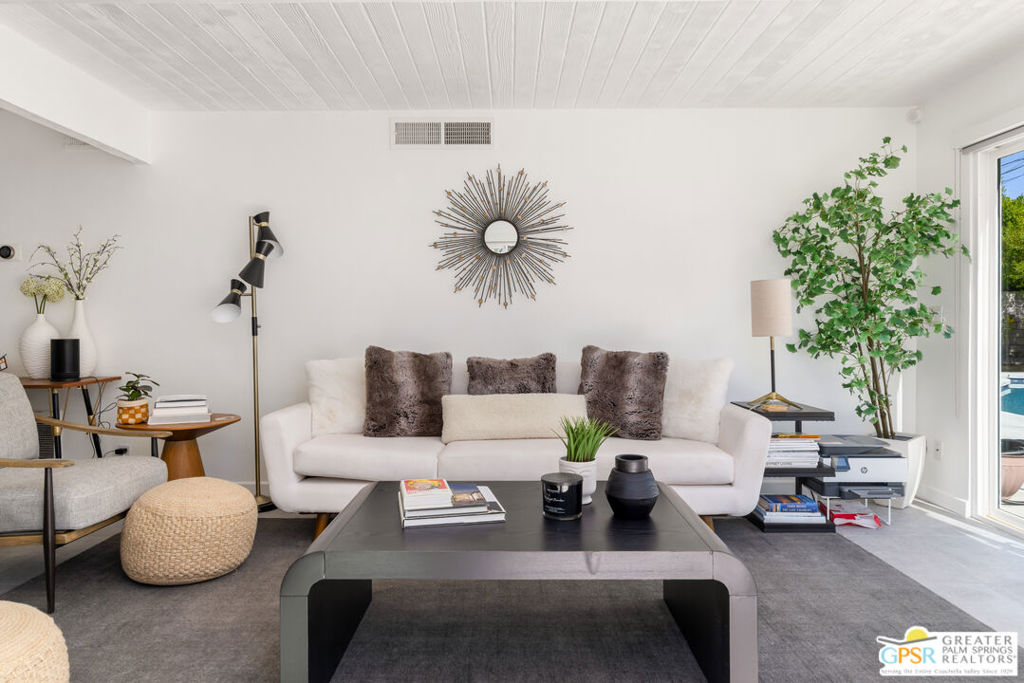 Racquet Club East - Residential