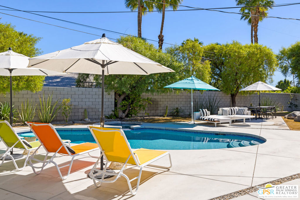 Racquet Club East - Residential