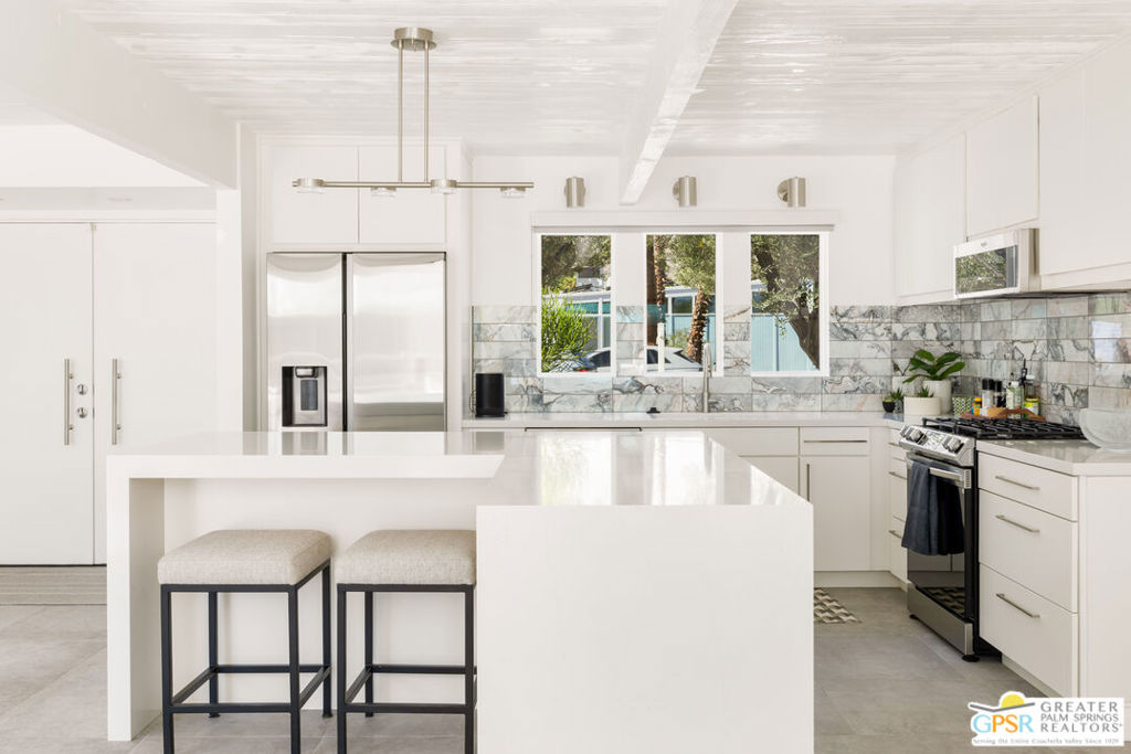 Racquet Club East - Residential