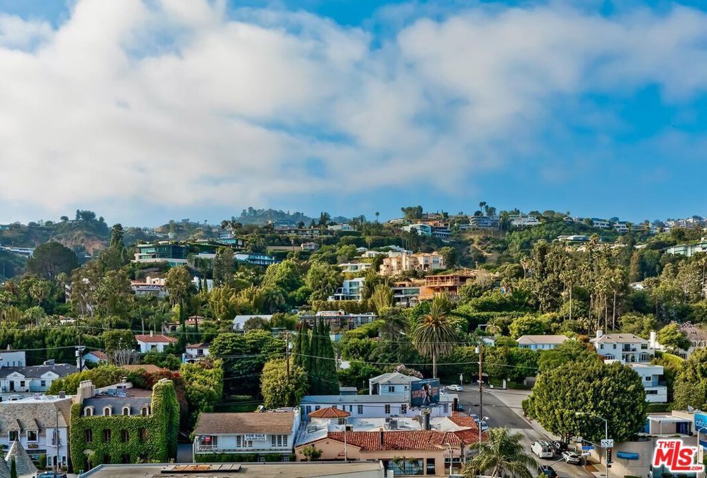 Photo of 999 N Doheny Drive #703, West Hollywood, CA 90069 (MLS # 25593291)