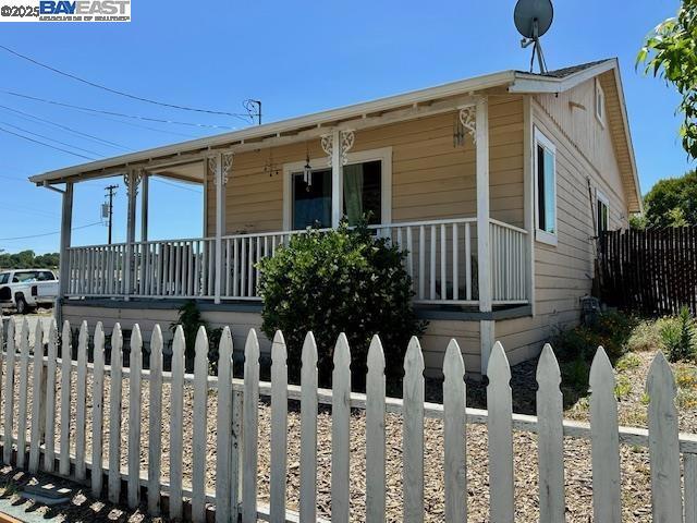2 LOTS FOR THE PRICE OF ONE. POSITIVE CASH FLOW. Convenient Martinez location. Triplex with paved driveway and all units are occupied. Front house is 2-bedrooms/1-bath, living room, dining area and laundry room, granite counter tops, hardwood floors.Back 2 units is 1-bedroom/1-bath and living room, granite counter tops, tile flooring. Triplex is located on 1 lot and the 2nd lot (APN#3752430045) is currently used for tenant parking and RV. Combined lot size for both lots is 8,929 sq. ft. Both lots to be sold together. Live in one unit and collect rent on the other 2 units to help with your mortgage payment. Don't miss this opportunity! **PLEASE DO NOT DISTURB TENANTS**